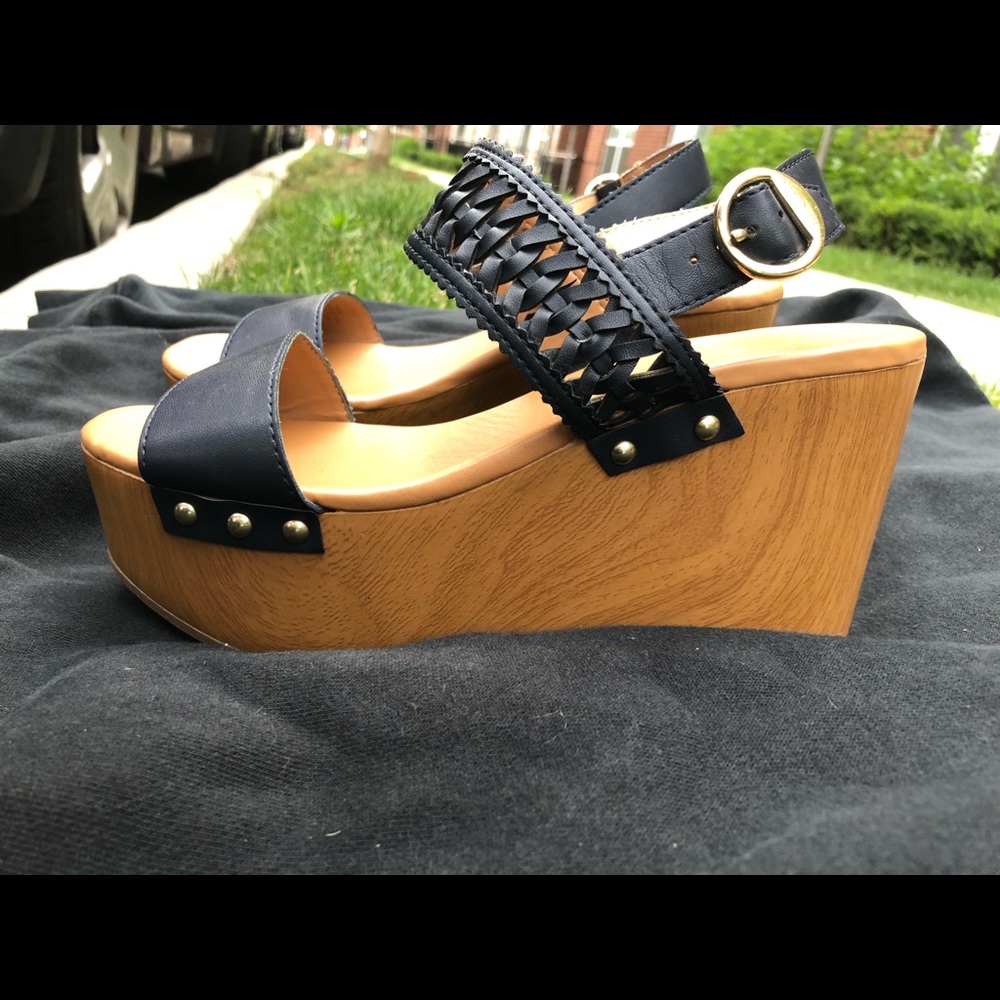 Tommy Hilfiger wood studded wedge platform sandals